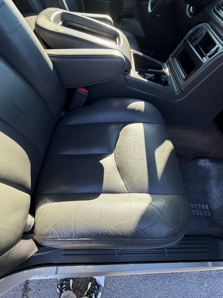 GMC Sierra 2500HD Crew Cab Short Bed 2WD 2004