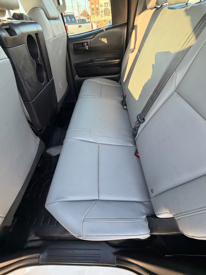 Toyota Tundra SR5 4.6L V8 Double Cab 2WD 2018