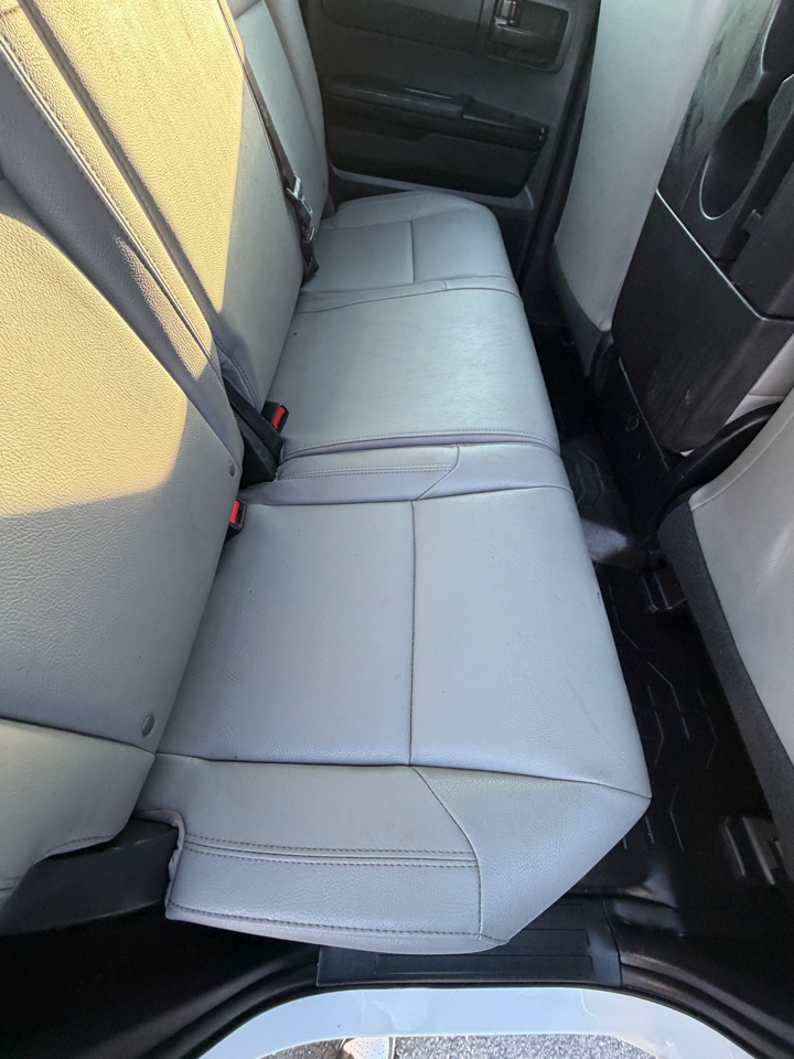 Toyota Tundra SR5 4.6L V8 Double Cab 2WD 2018