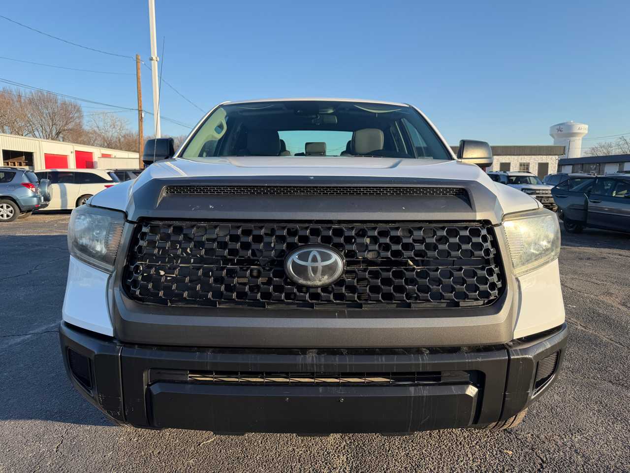 Toyota Tundra SR5 4.6L V8 Double Cab 2WD 2018