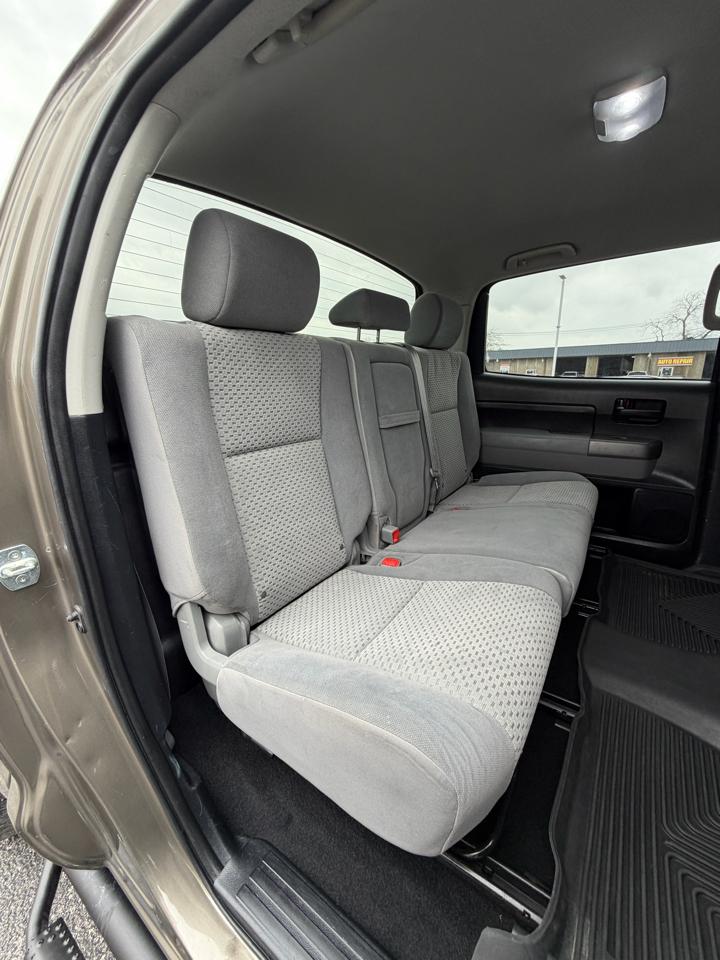 Toyota Tundra Tundra-Grade CrewMax 4.6L 2WD 2013