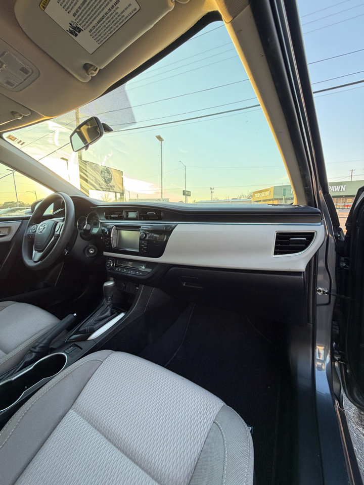 Toyota Corolla LE CVT 2015