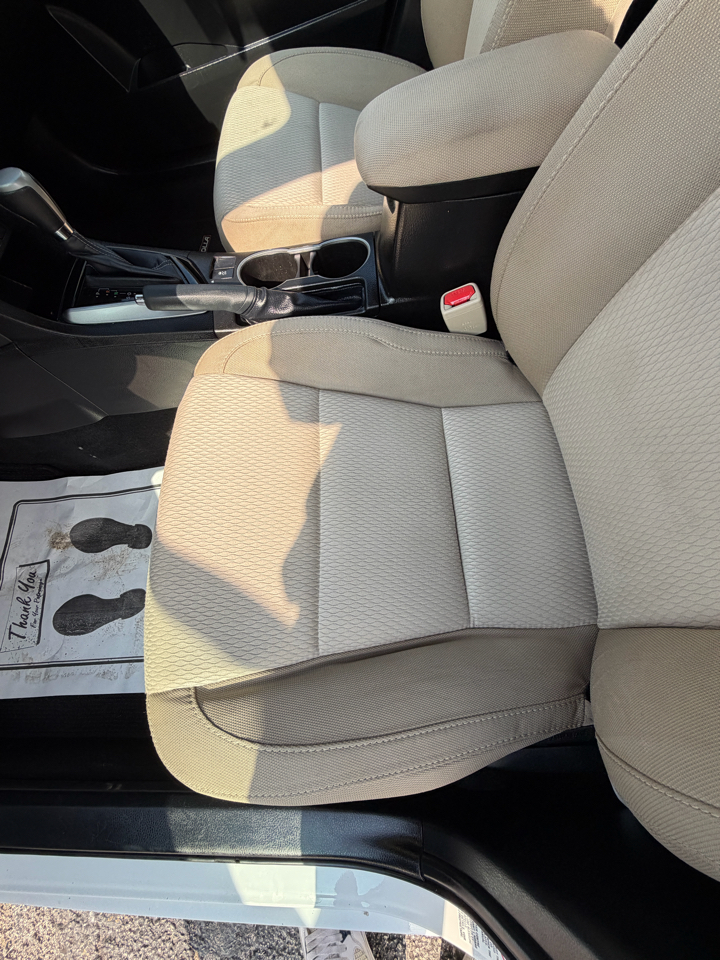 Toyota Corolla LE CVT 2016