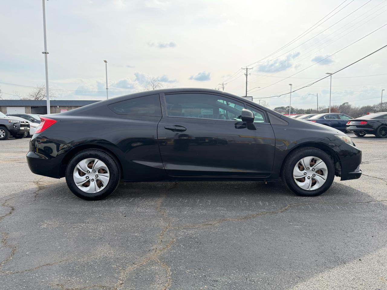 Honda Civic LX Coupe 5-Speed AT 2013