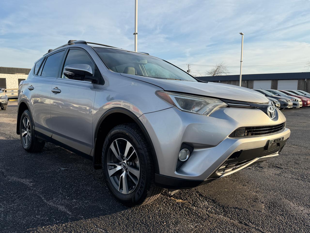 Toyota RAV4 XLE FWD 2016