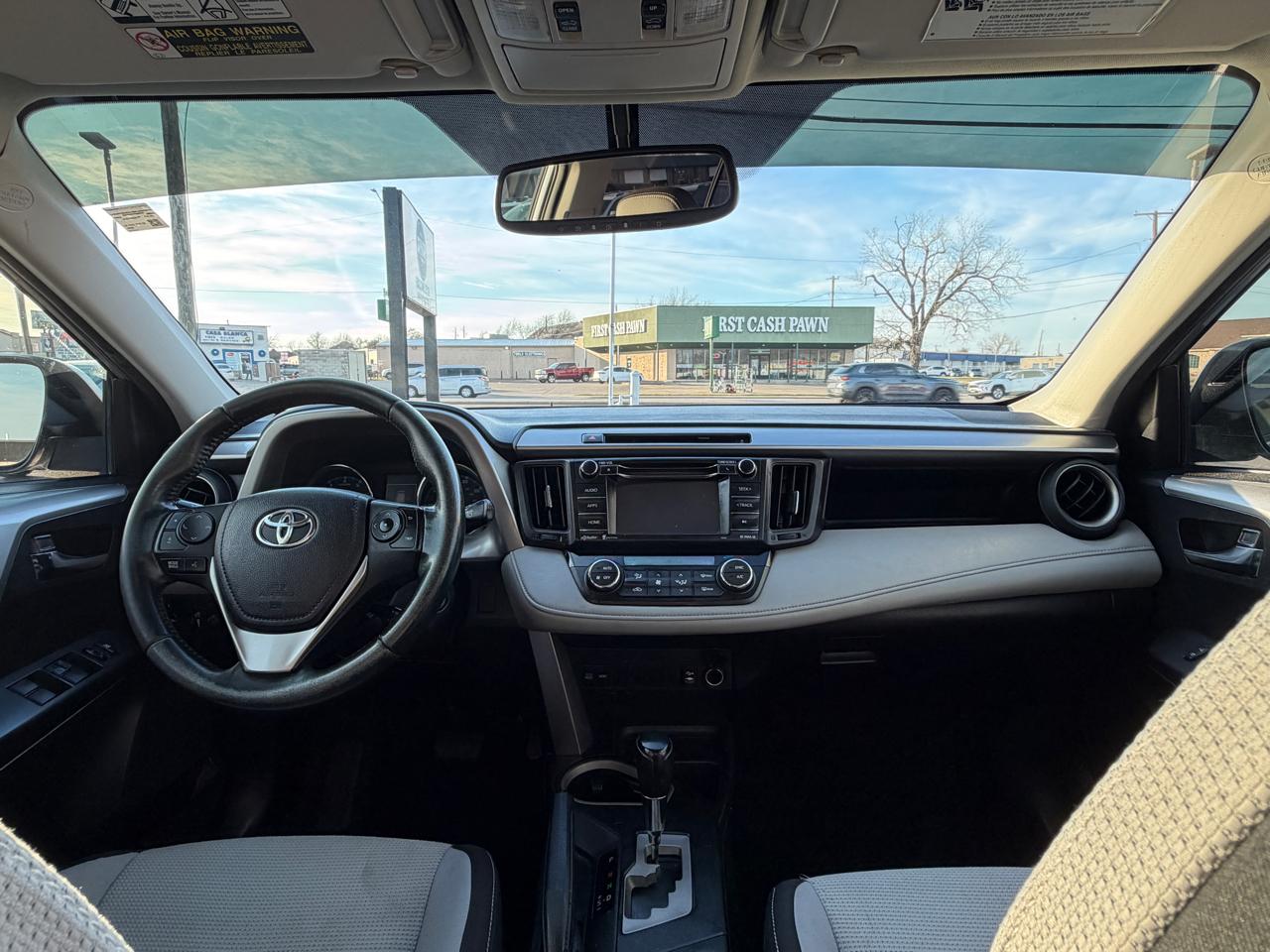 Toyota RAV4 XLE FWD 2016