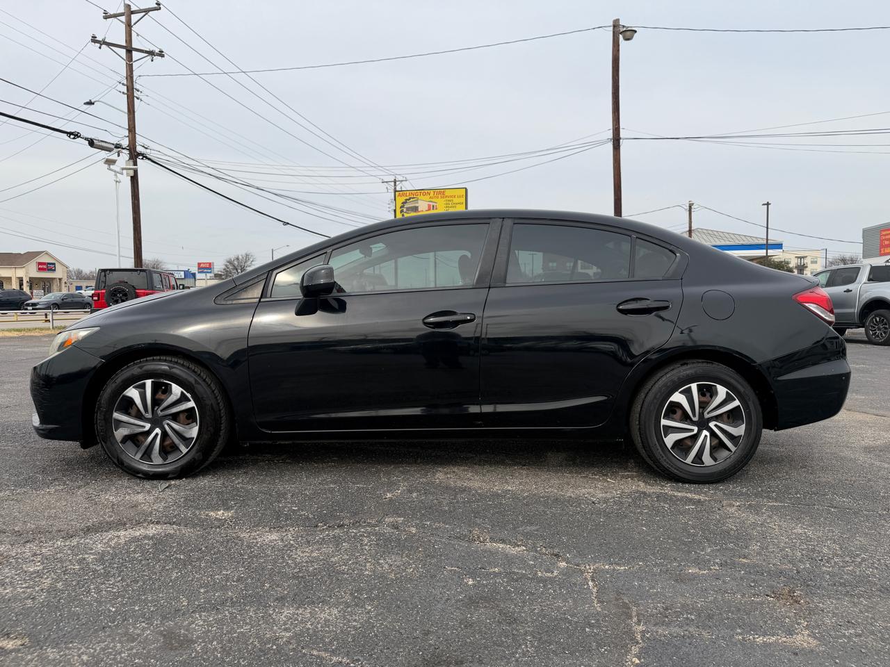 Honda Civic LX Sedan 5-Speed AT 2013