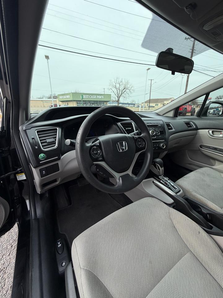 Honda Civic LX Sedan 5-Speed AT 2013