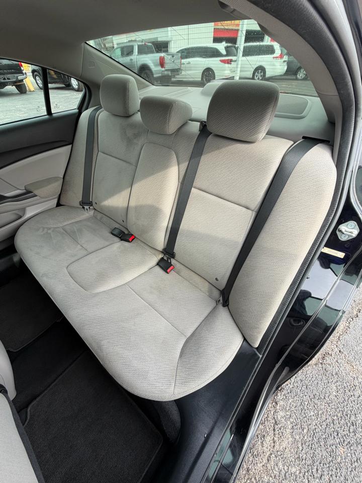Honda Civic LX Sedan 5-Speed AT 2013