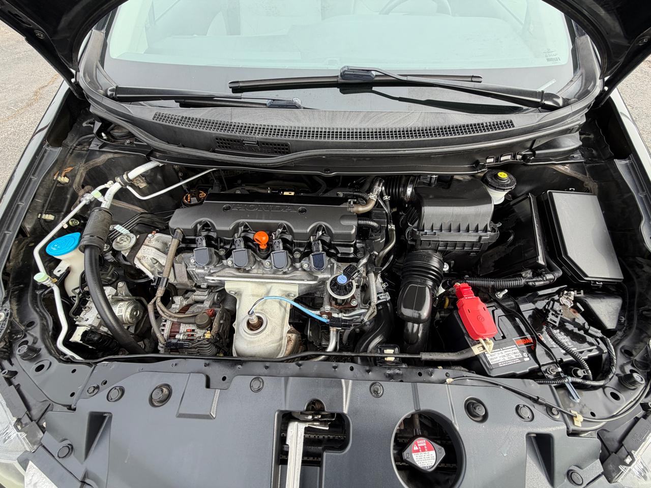 Honda Civic LX Sedan 5-Speed AT 2013