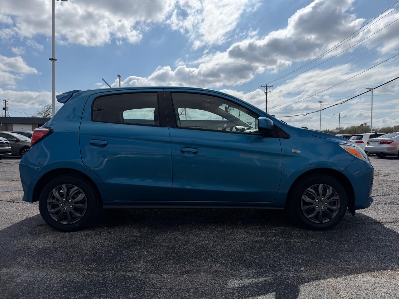 Mitsubishi Mirage ES 2022