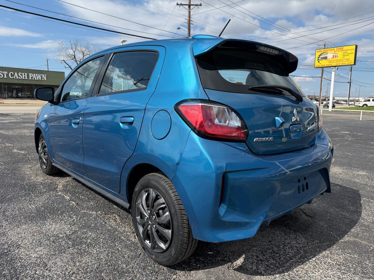 Mitsubishi Mirage ES 2022