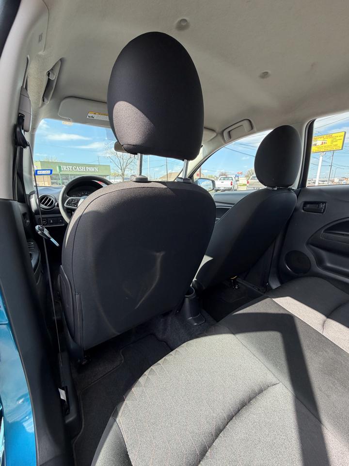 Mitsubishi Mirage ES 2022