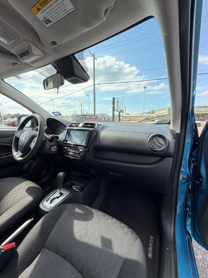 Mitsubishi Mirage ES 2022