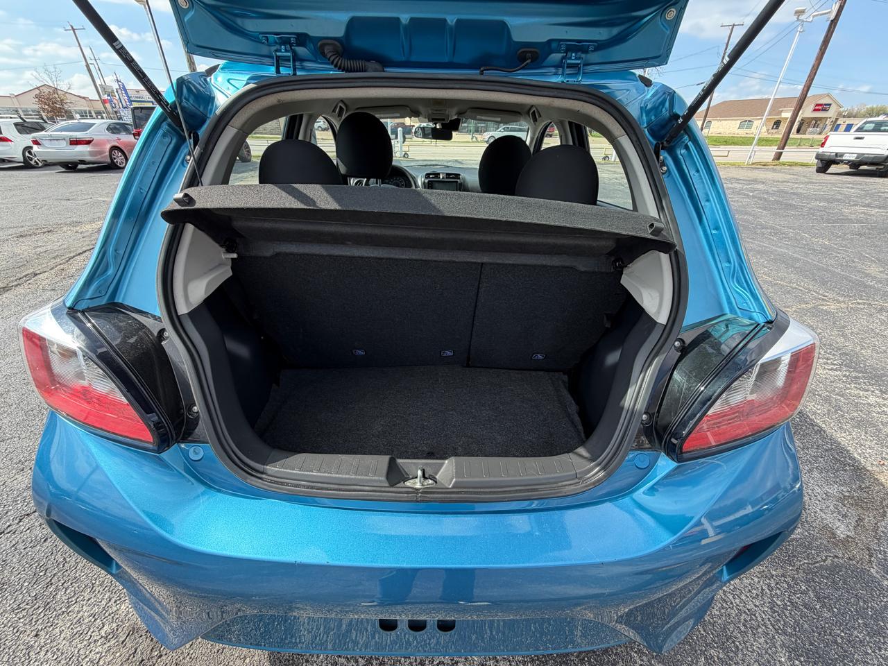 Mitsubishi Mirage ES 2022