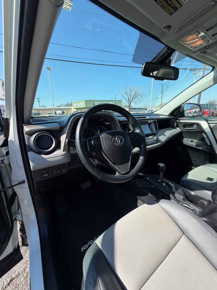 Toyota RAV4 Limited FWD 2015