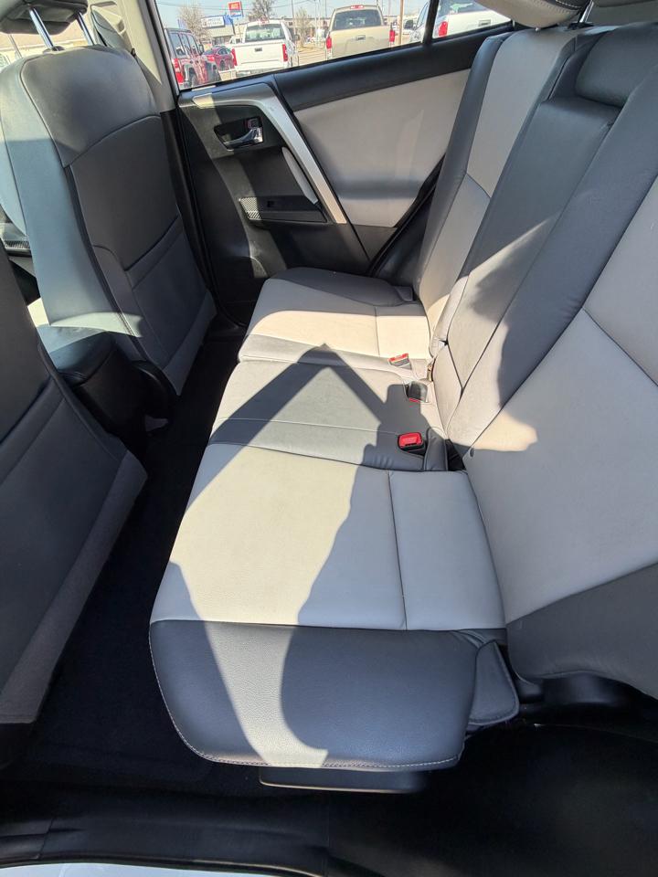 Toyota RAV4 Limited FWD 2015