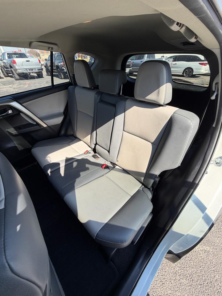 Toyota RAV4 Limited FWD 2015