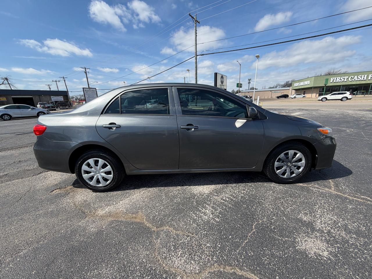 Toyota Corolla S 2013