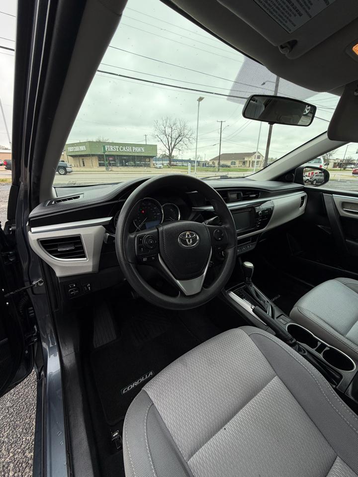 Toyota Corolla LE 2015