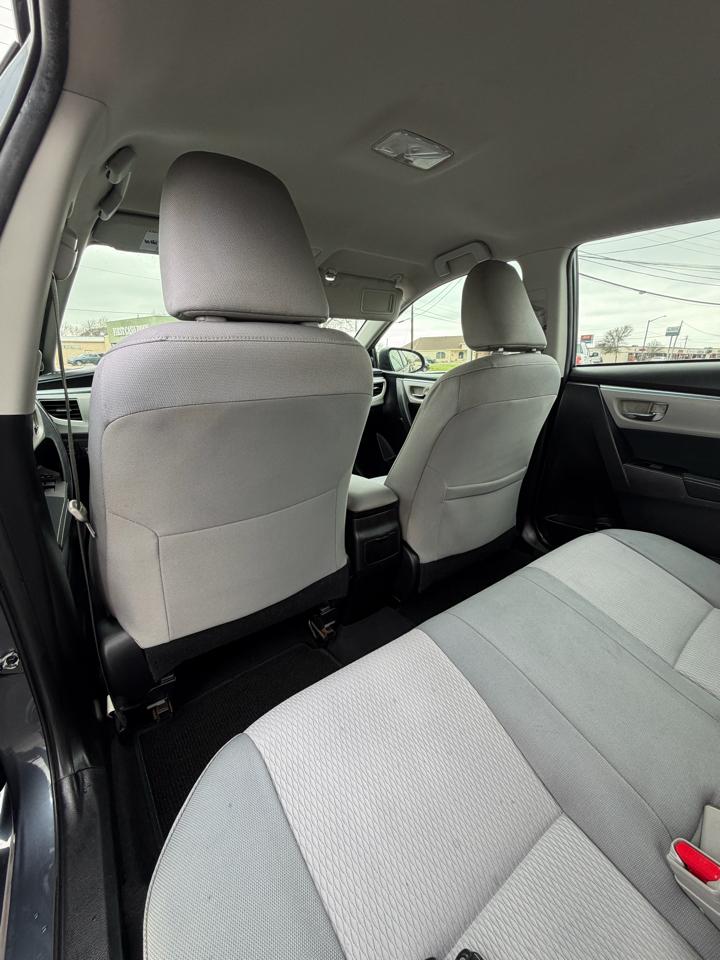 Toyota Corolla LE 2015