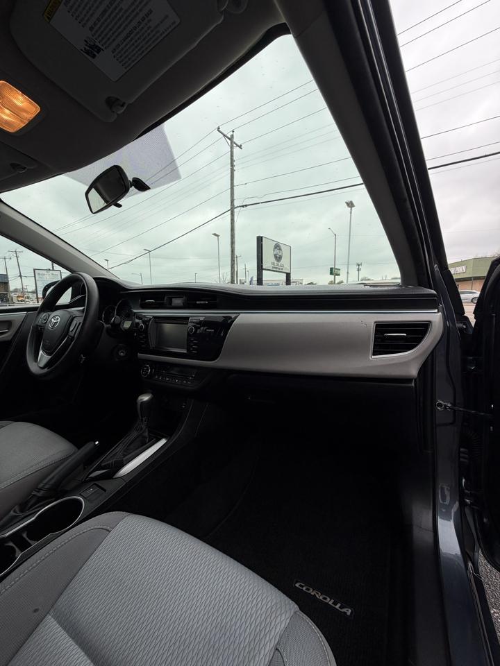 Toyota Corolla LE 2015