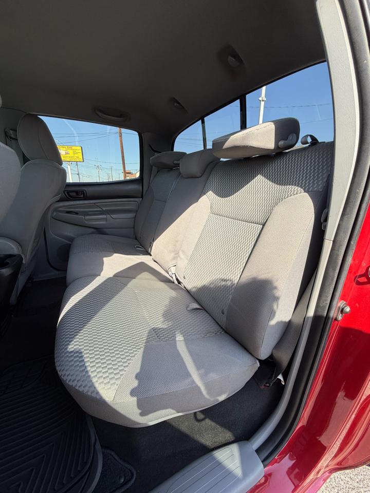 Toyota Tacoma Double Cab V6 Auto 4WD 2015