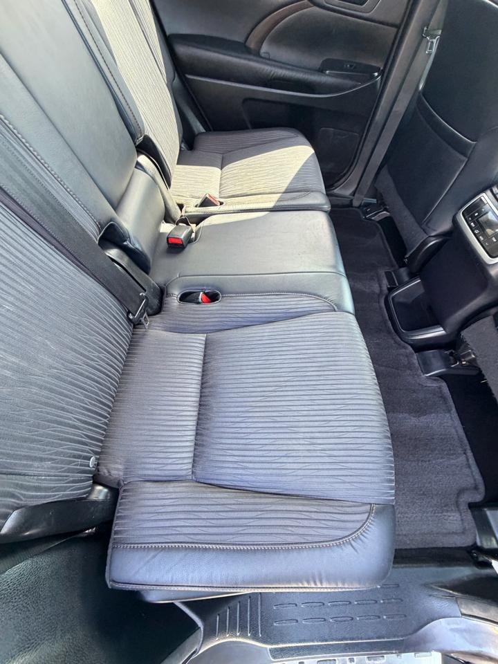 Toyota Highlander LE FWD V6 2015