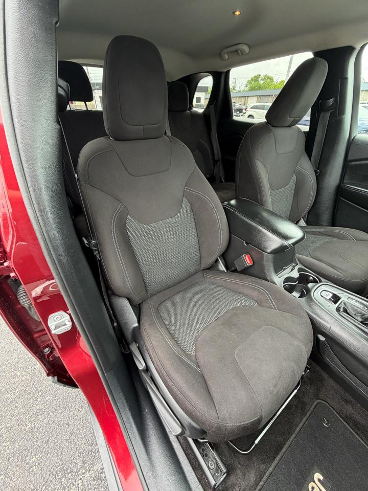 Jeep Cherokee Latitude 4WD 2019