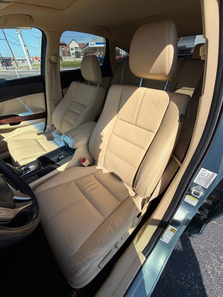 Honda Crosstour EX-L V-6 2WD 2012