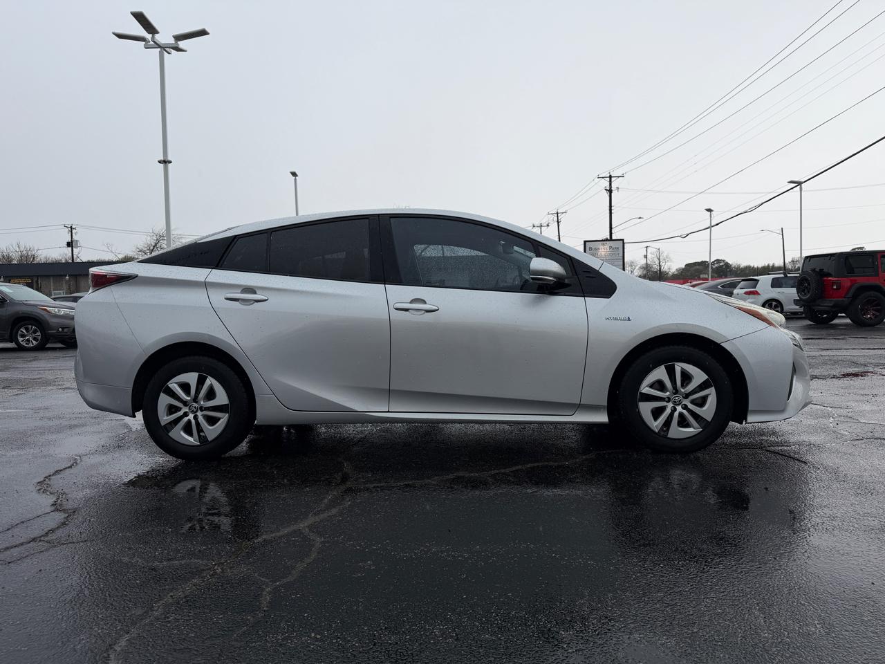 Toyota Prius Two Eco 2017