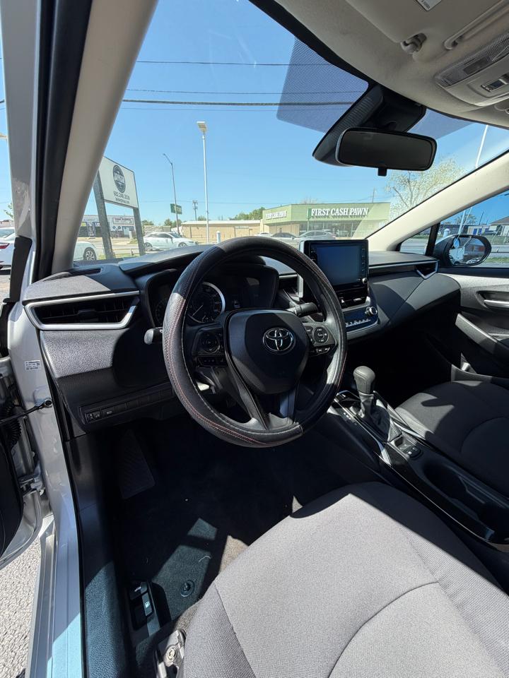 Toyota Corolla LE 2021