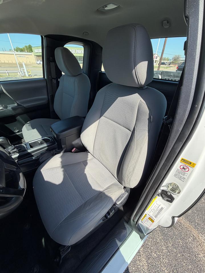 Toyota Tacoma SR5 Access Cab I4 6AT 2WD 2017