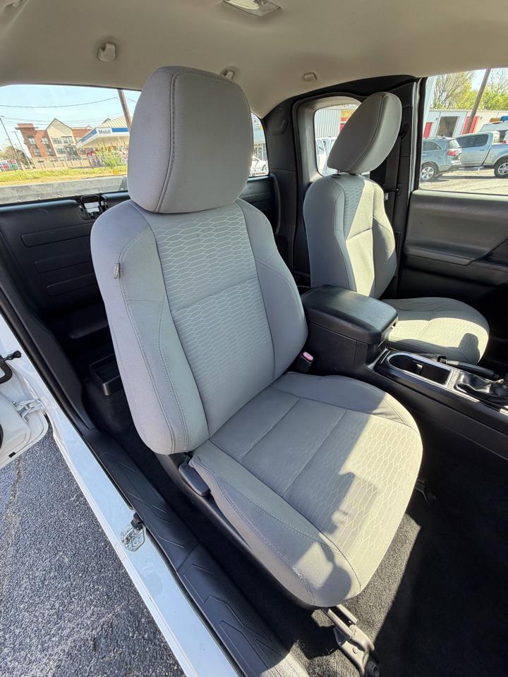 Toyota Tacoma SR5 Access Cab I4 6AT 2WD 2017