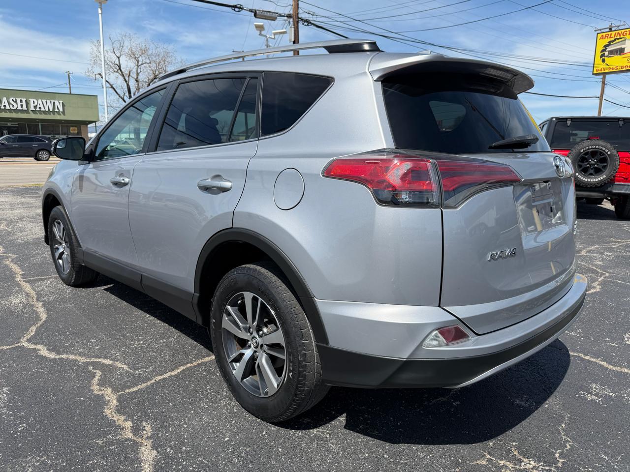 Toyota RAV4 XLE AWD 2017