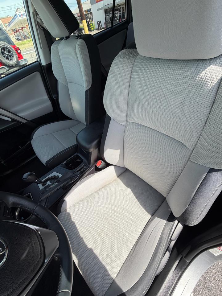 Toyota RAV4 XLE AWD 2017