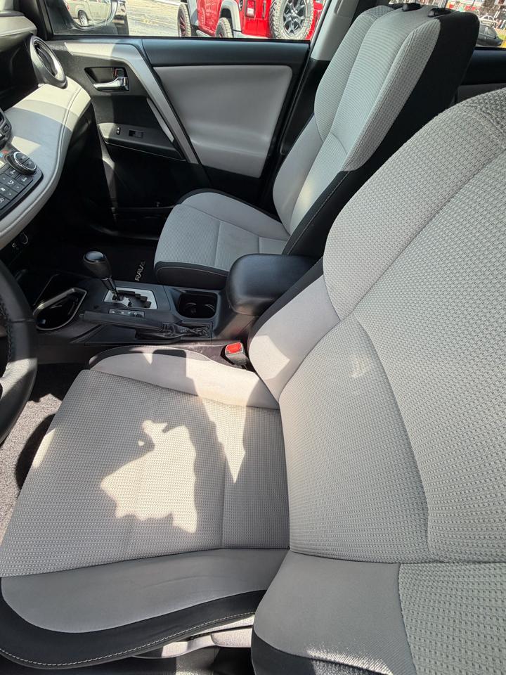 Toyota RAV4 XLE AWD 2017