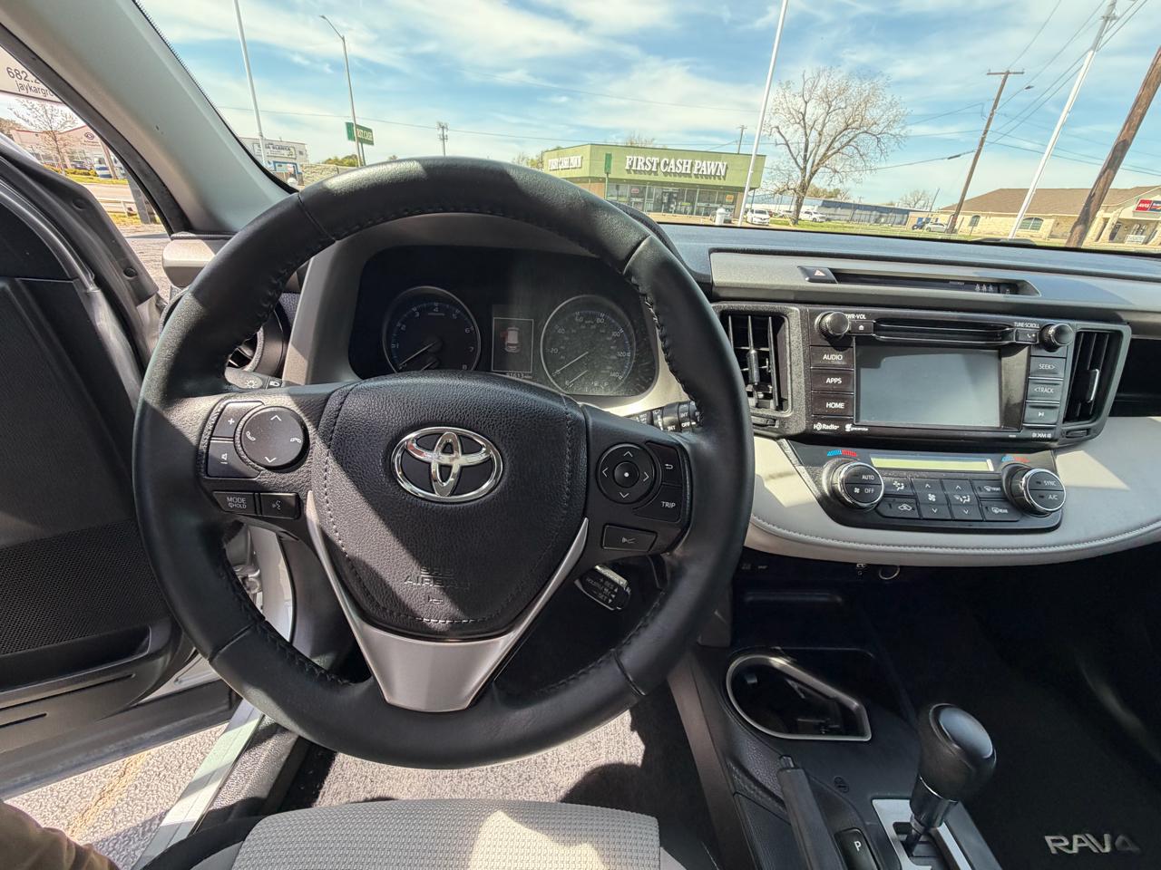 Toyota RAV4 XLE AWD 2017
