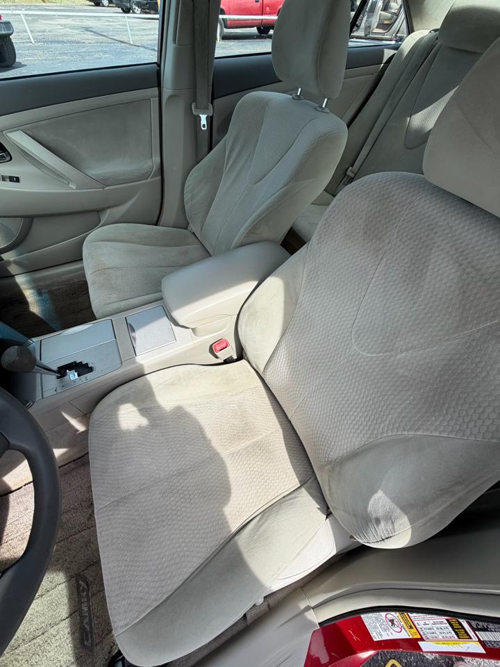 Toyota Camry LE 2010