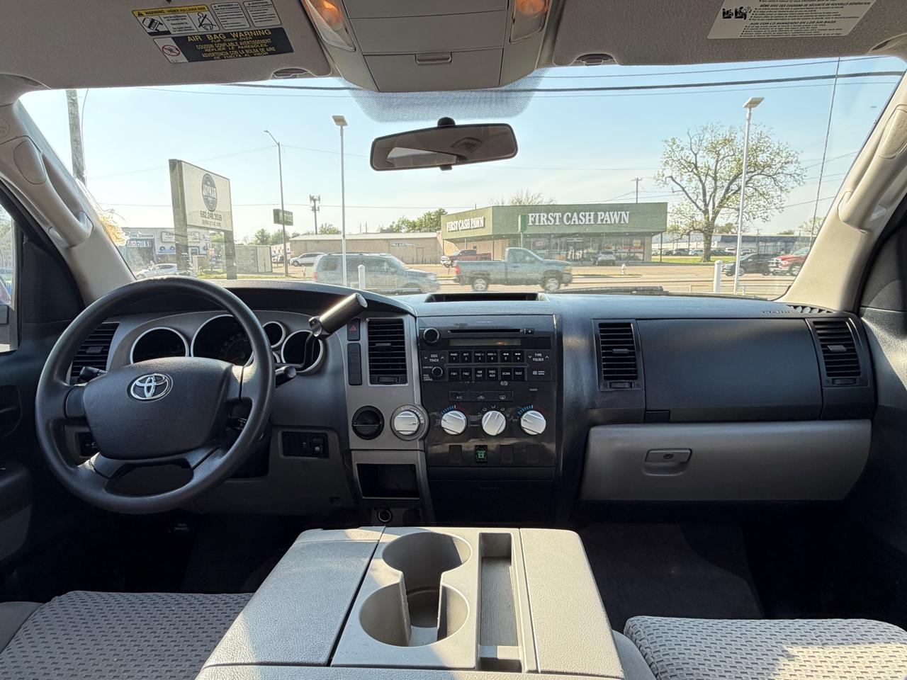 Toyota Tundra Tundra-Grade CrewMax 5.7L 2WD 2011