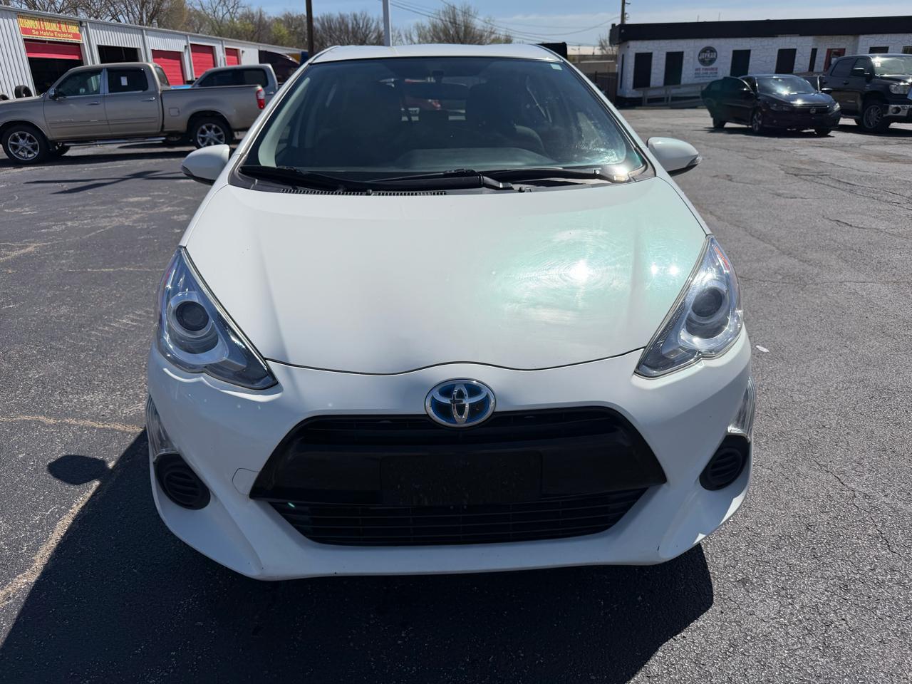 Toyota Prius c Two 2015