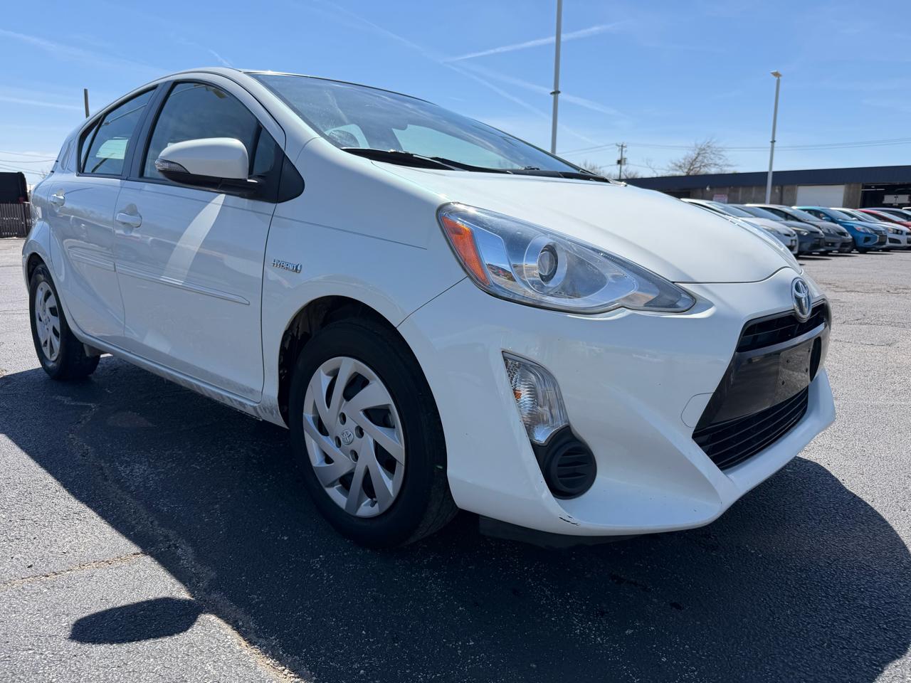 Toyota Prius c Two 2015