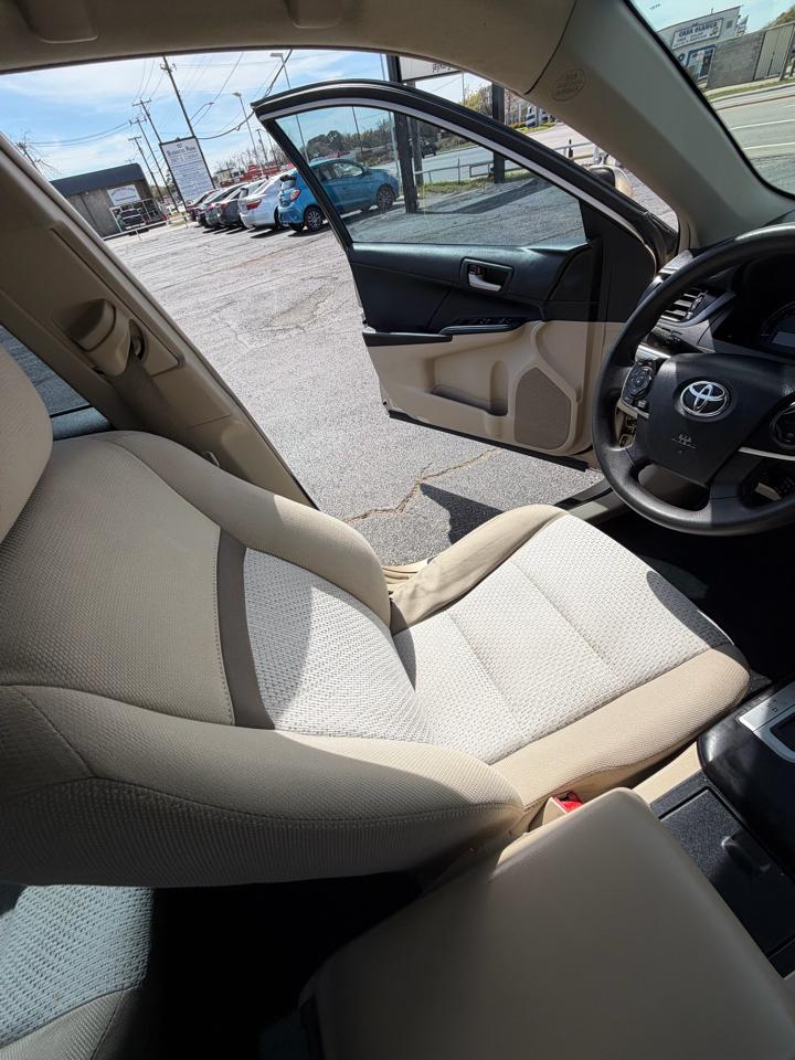 Toyota Camry LE 2012