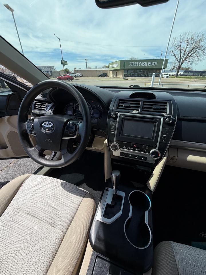 Toyota Camry LE 2012