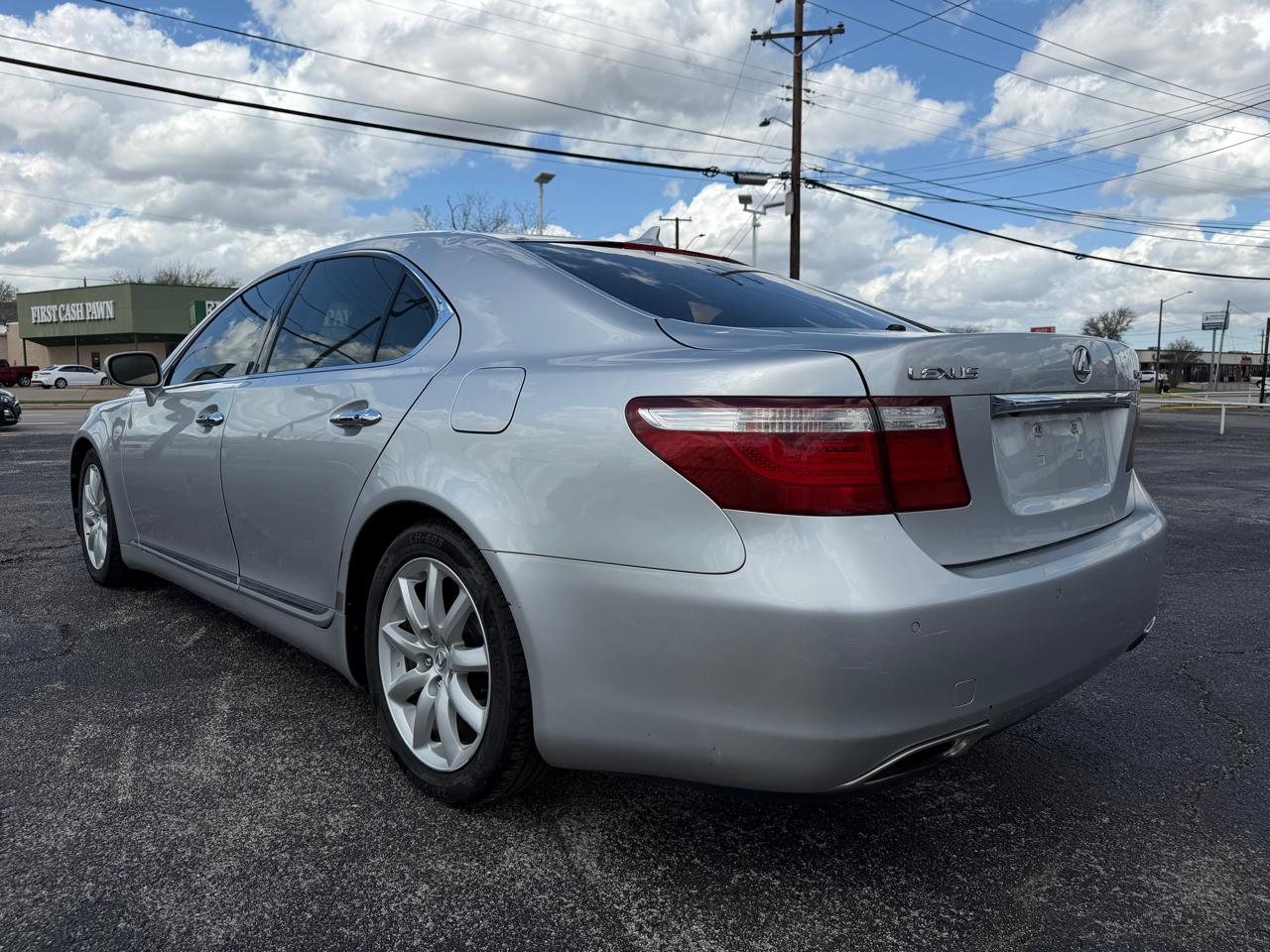 Lexus LS 460 Luxury Sedan 2007