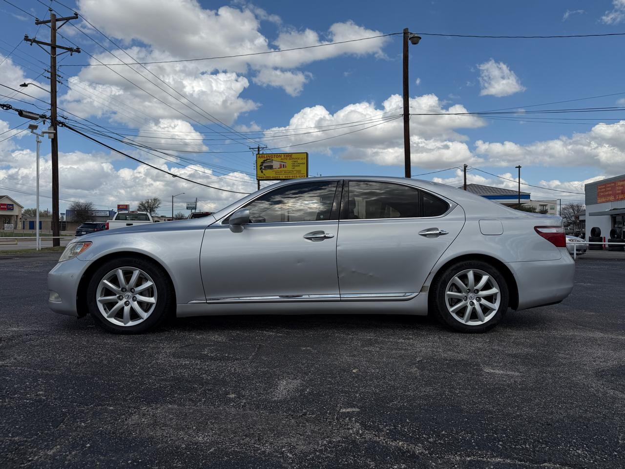 Lexus LS 460 Luxury Sedan 2007