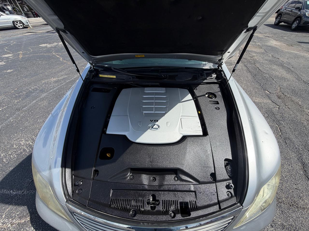 Lexus LS 460 Luxury Sedan 2007