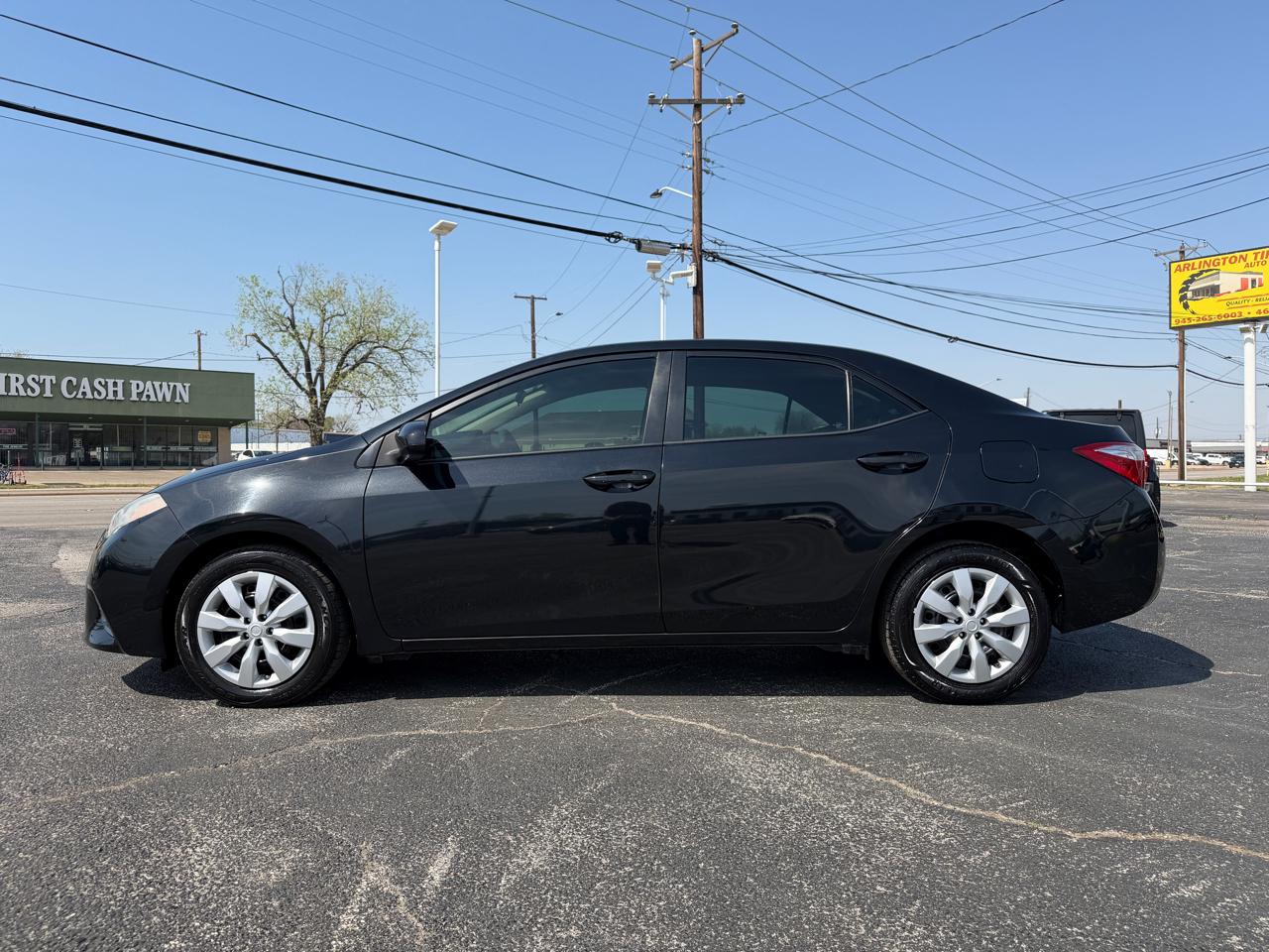 Toyota Corolla LE 2016