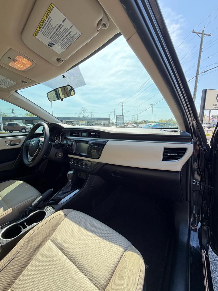 Toyota Corolla LE 2016