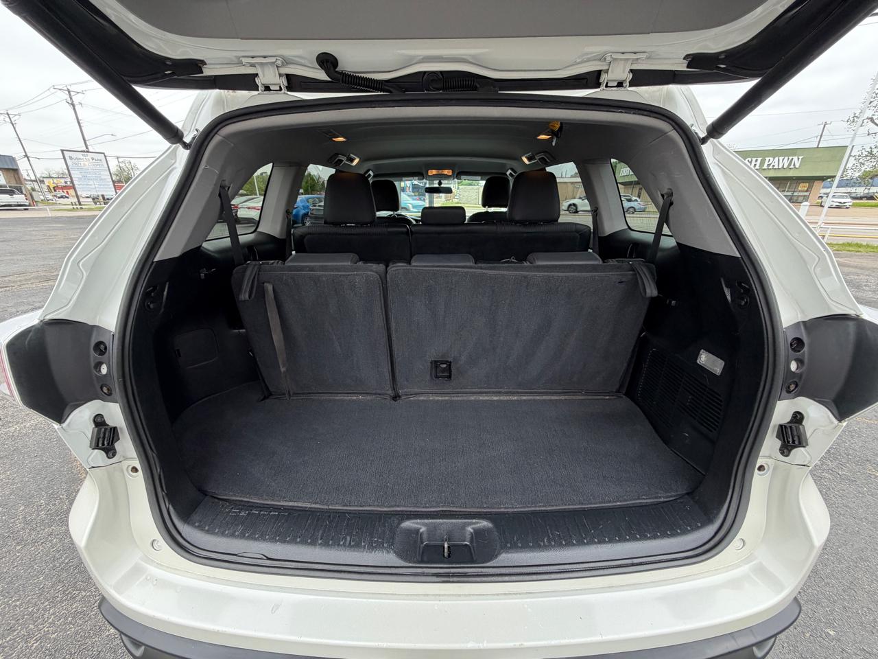 Toyota Highlander LE FWD V6 2015